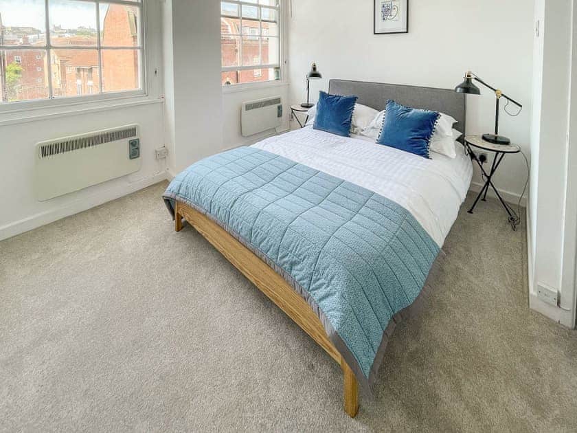 Double bedroom | Cave Street, Bristol