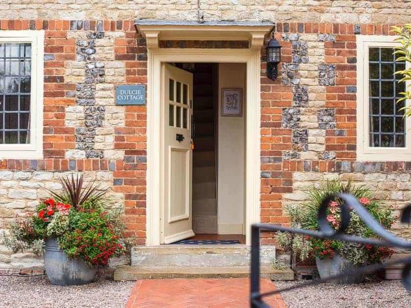 Exterior | Dulcie Cottage, Preston Crowmarsh, near Wallingford