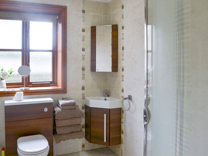 Shower room | George’s Gaff - The Laurels, Near Skegness