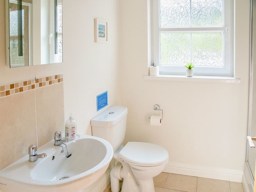 Bathroom | Arden Cottage, Twynholm by Kirkcudbright