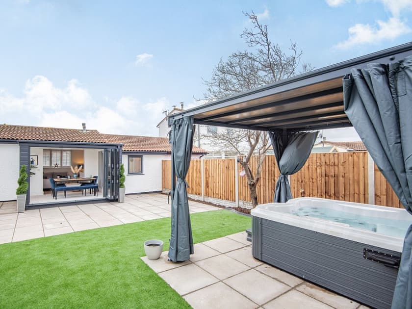 Hot tub | Tegfan, Rhyl and Prestatyn