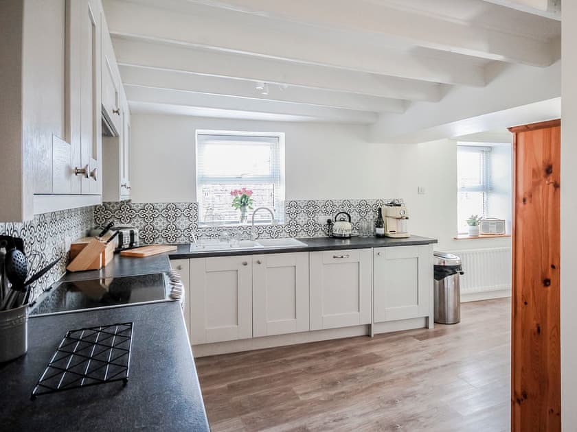 Kitchen | Syke Cottage, Bainbridge