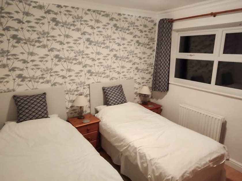 Twin bedroom | Tan, Watermillock, near Ullswater