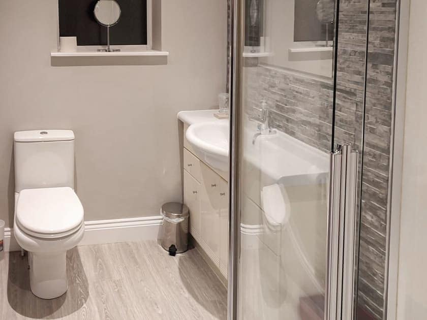 Shower room | Tan, Watermillock, near Ullswater