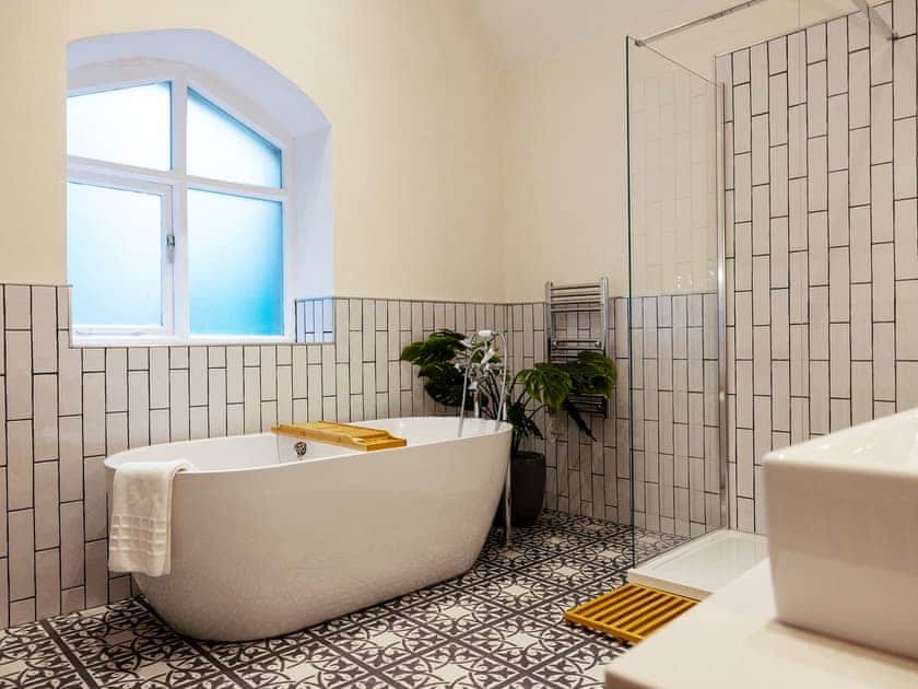 Bathroom | Fallbarrow Hall, Bowness-On-Windermere