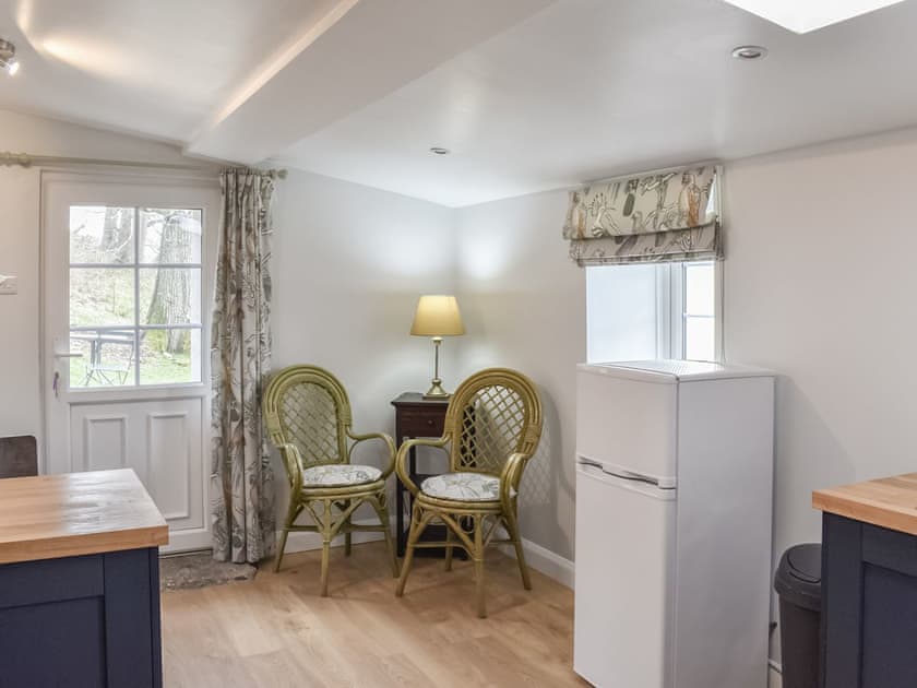 Kitchen area | Crogen Gatehouse Lodge, Corwen