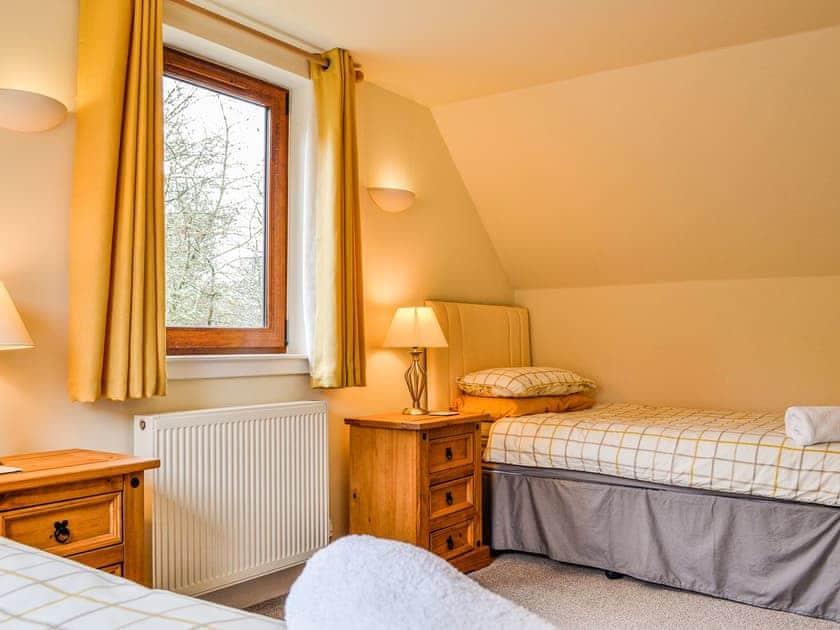 Twin bedroom | Woodside, Blairgowrie