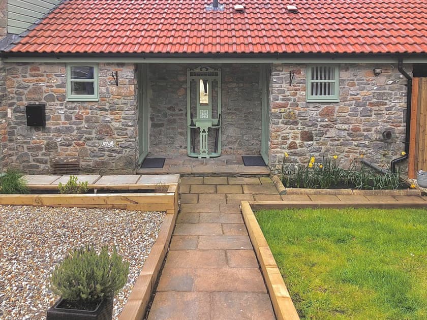 Exterior | Lake View - The Old Strawberry Barn Studios, Cheddar