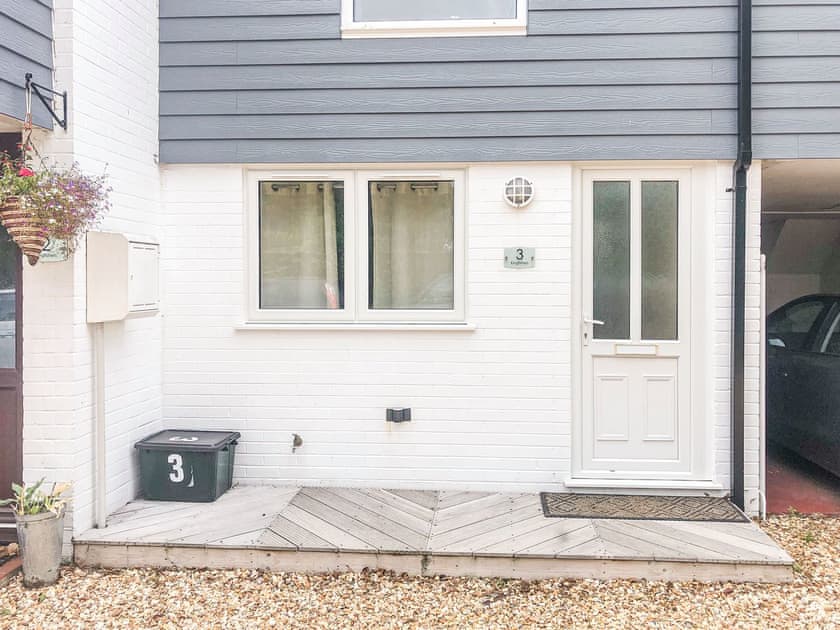 Exterior | Kingfishers, Christchurch