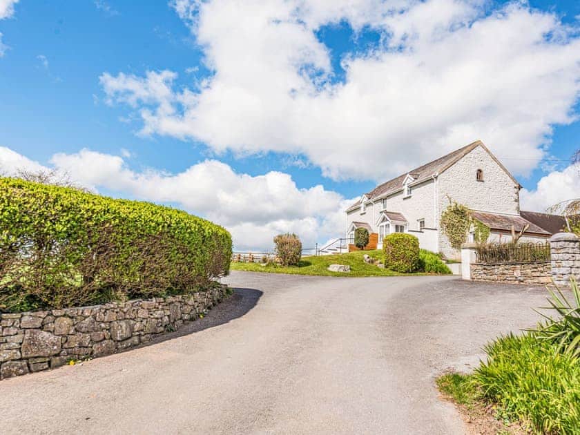 Exterior | Sea View - Coastal Cottages, Saundersfoot