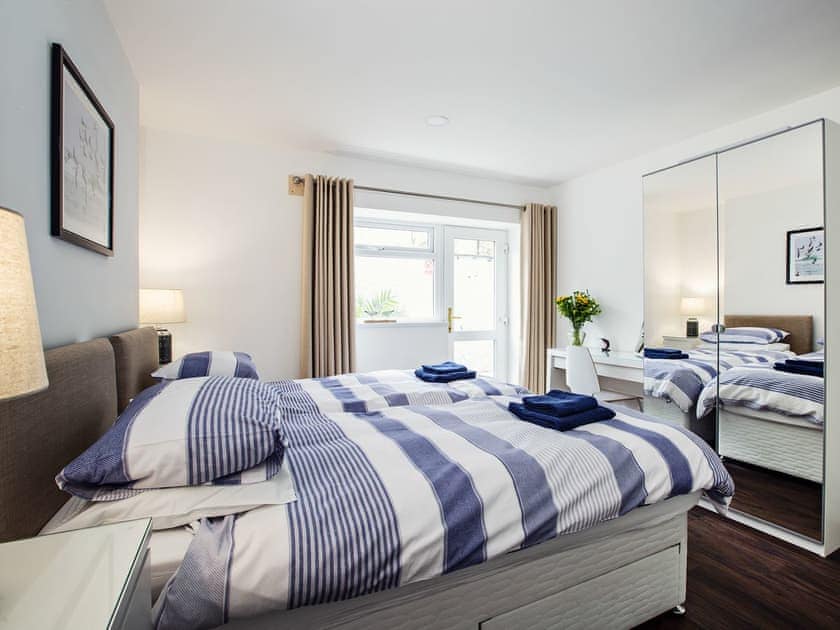 Twin bedroom | Ein Lle, Tenby