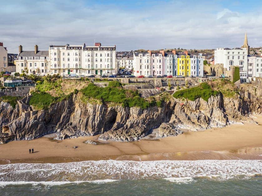 Surrounding area | Ein Lle, Tenby