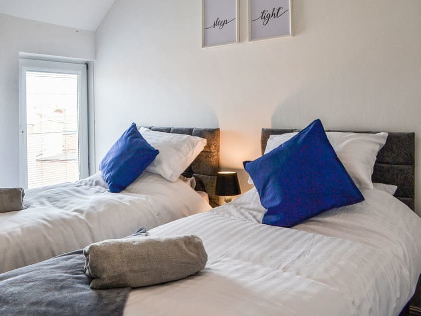 Twin bedroom | Seaforth House, Bridlington