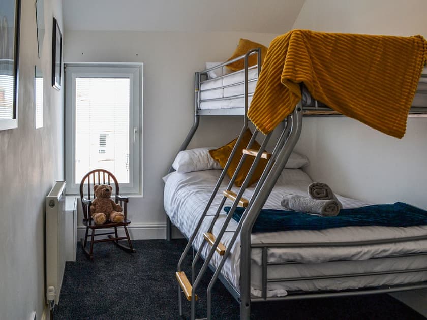 Bunk bedroom | Seaforth House, Bridlington