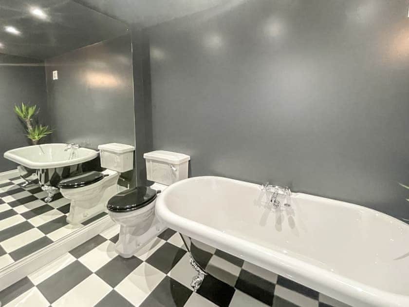 Bathroom | Little Crickets, Bognor Regis