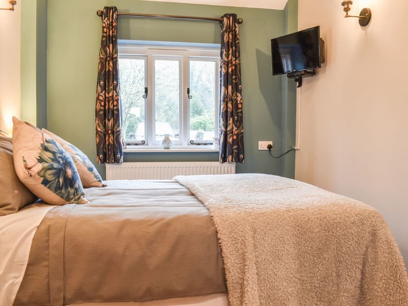 Double bedroom | Bramling Cross, Lulsley, Worcester