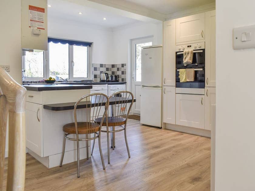 Kitchen area | Caddie - 19th Hole, Carlyon Bay, near St Austell
