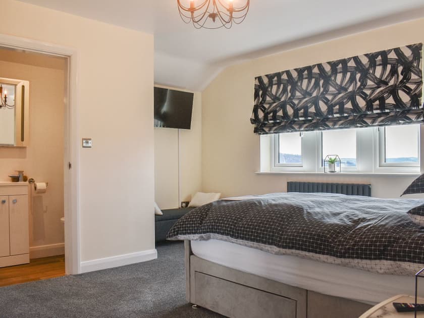 Double bedroom | Kinneret Apartment, Silsden, near Keighley