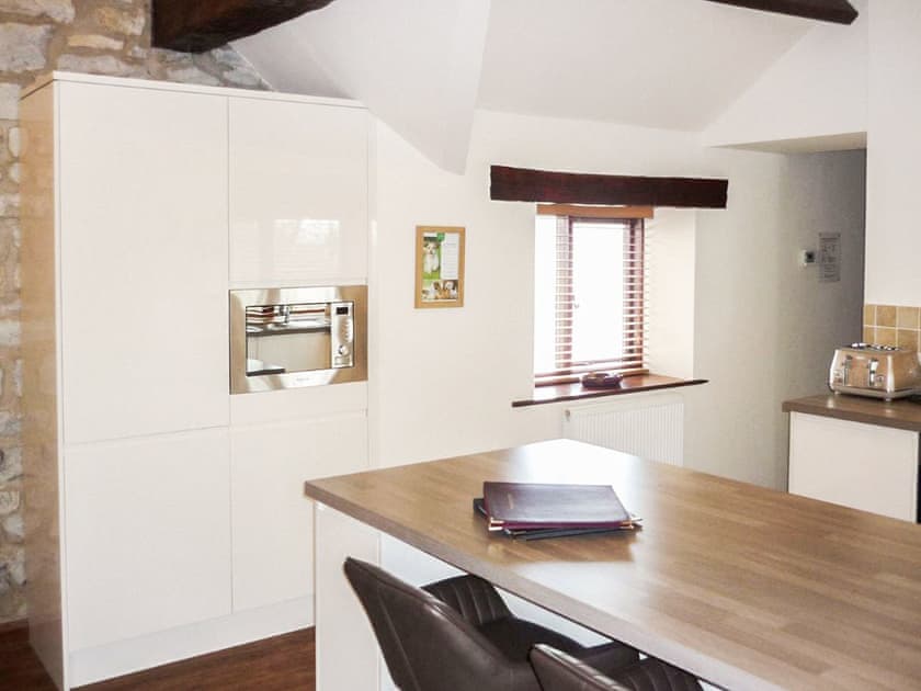 Kitchen/diner | Plum Tree Cottage, Kirkbymoorside