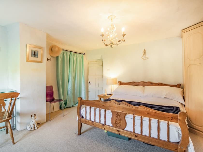 Double bedroom | Horseshoes House, Saham Toney