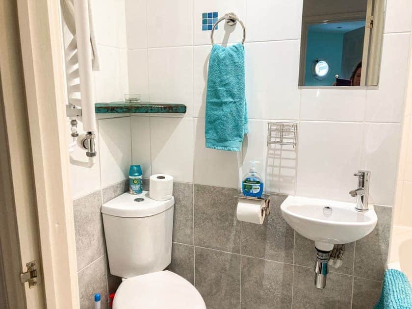 Bathroom | The Bow, Middleton-on-Sea