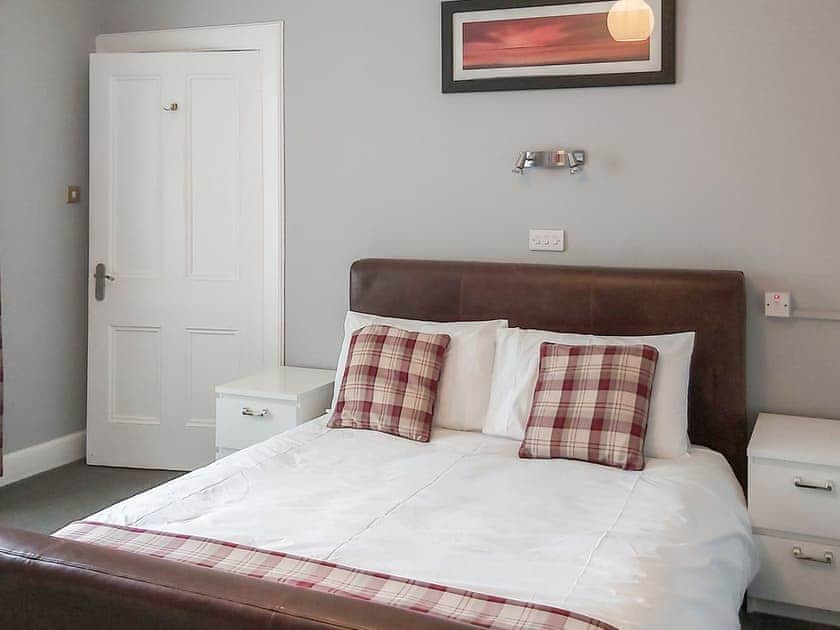 Double bedroom | Garry Cottage, Pitlochry