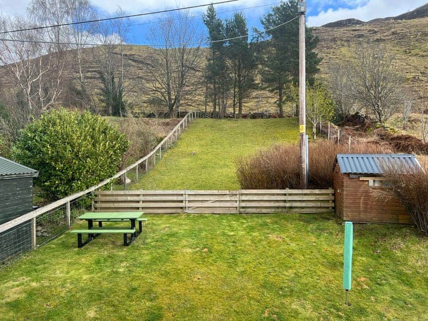Enclosed dog friendly garden | Clear Waters, Dornie, near Kyle of Lochalsh