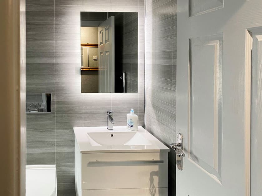 Shower room | Jasmin’s Retreat, Thornton-Cleveleys, near Blackpool