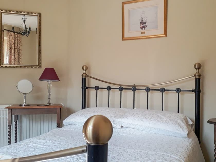 Double bedroom | Moorhouse Farm Cottage, Hovingham, near York