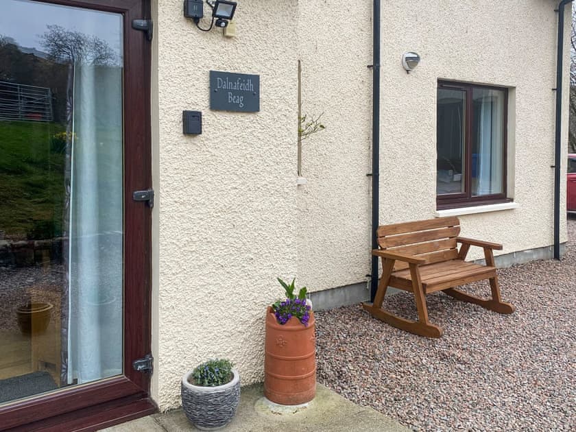 Sitting-out-area | Dalnafeidh Beag, Appin