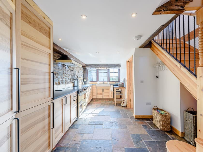 Kitchen | The Coach House - Bronyn Farm, Ferryside, near Carmarthen