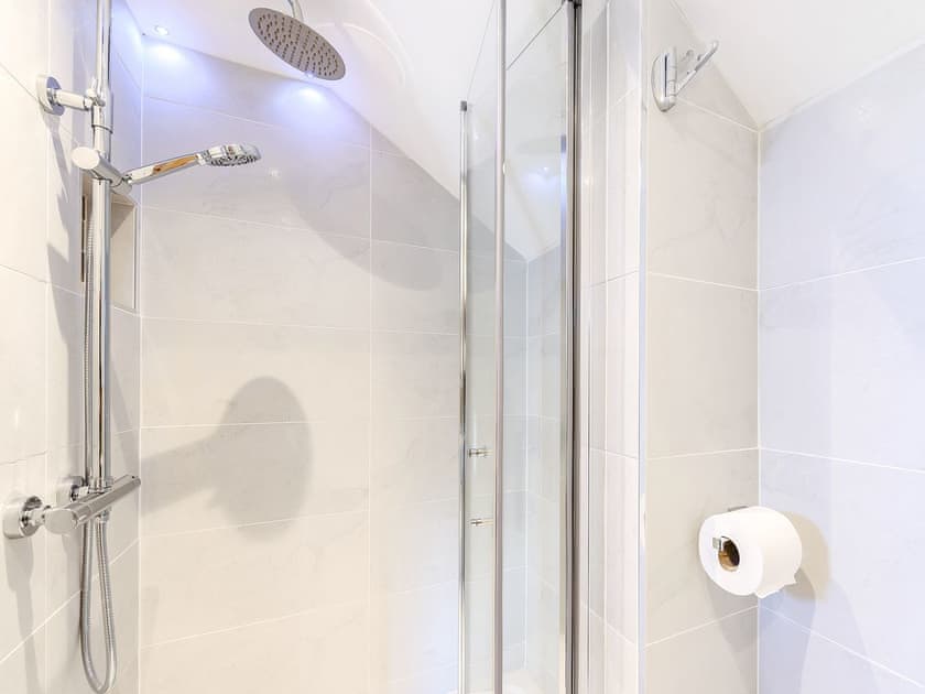 Shower room | The Coach House - Bronyn Farm, Ferryside, near Carmarthen