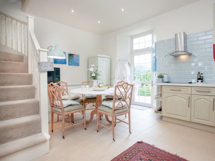 Dining Area | The Townhouse at Muntham - Muntham Holiday Apartments, Torquay