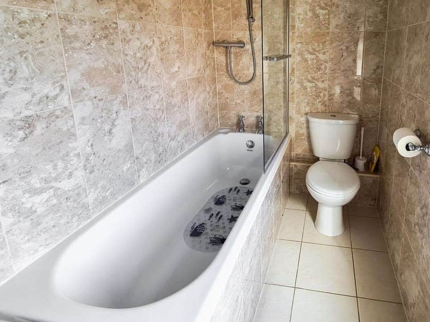 Bathroom | Filey House, Sheringham