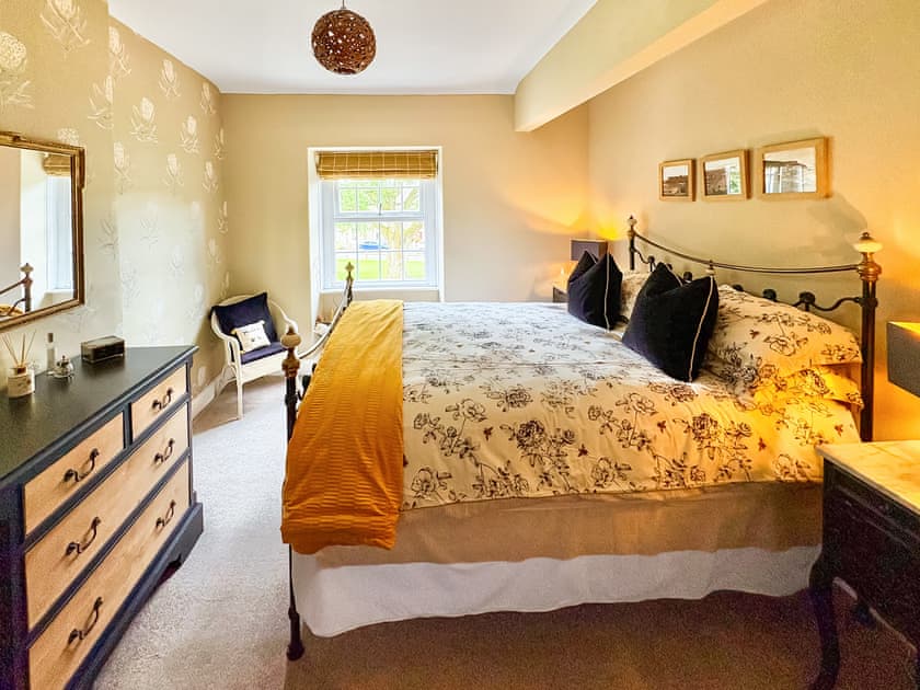 Double bedroom | Honey Cottage, Gargrave, near Skipton