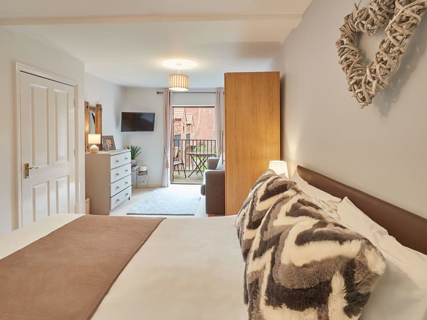 Master bedroom | Heron Mews, Whitby