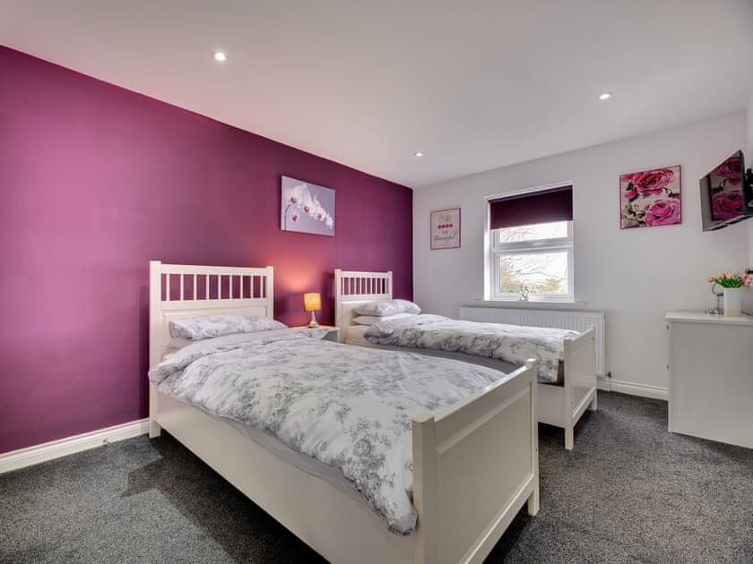 Twin bedroom | Grace’s Dairy - Wooler Country Cottages, Wooler