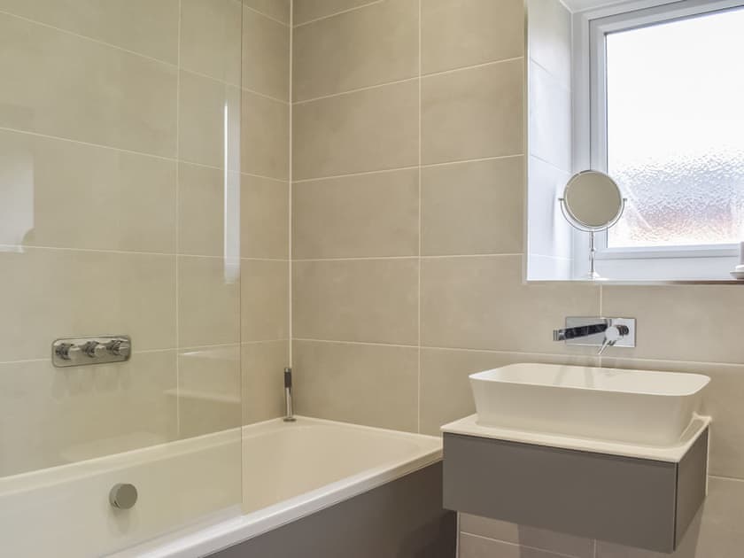 Bathroom | Hawthorn Cottage, Brailsford