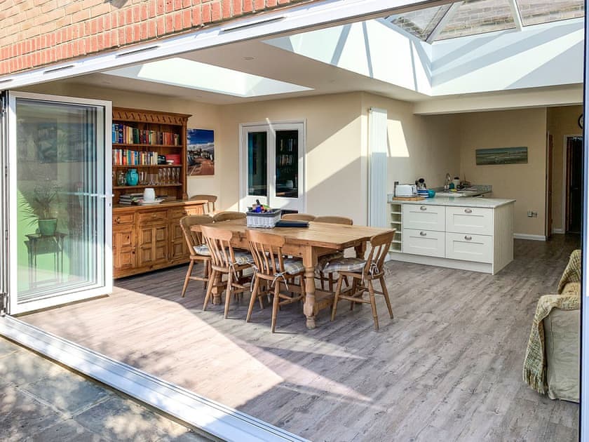 Breakfast room | Ron’s House, Broadstairs