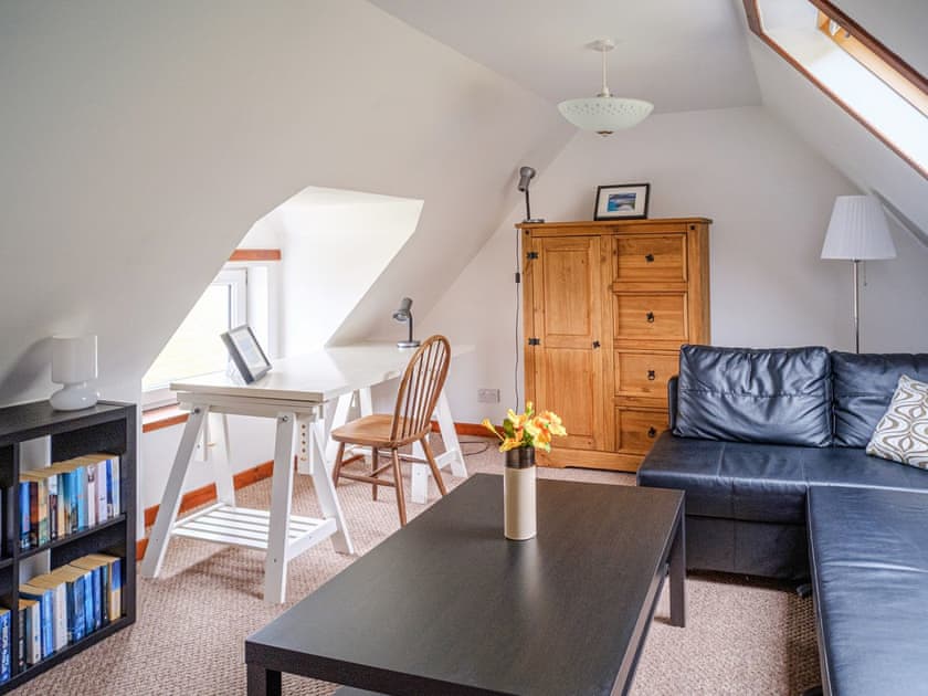 First floor sitting room | The Nicolson House, Lemreway