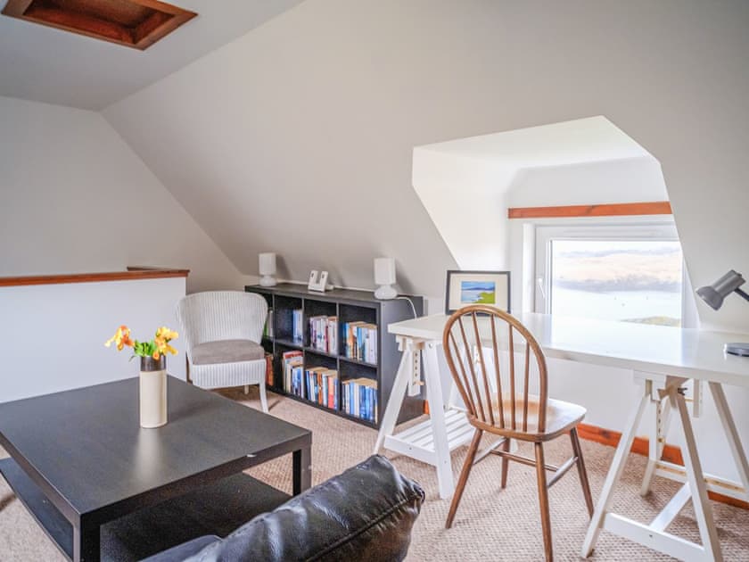 First floor sitting room | The Nicolson House, Lemreway
