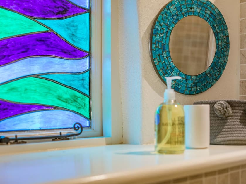 En-suite | Curlews, Buryas Bridge, near Penzance