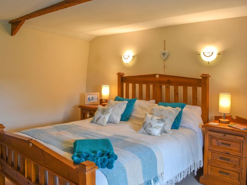 Double bedroom | Alpine Cottage, Carperby, Leyburn