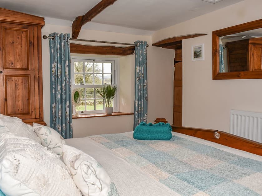 Double bedroom | Alpine Cottage, Carperby, Leyburn