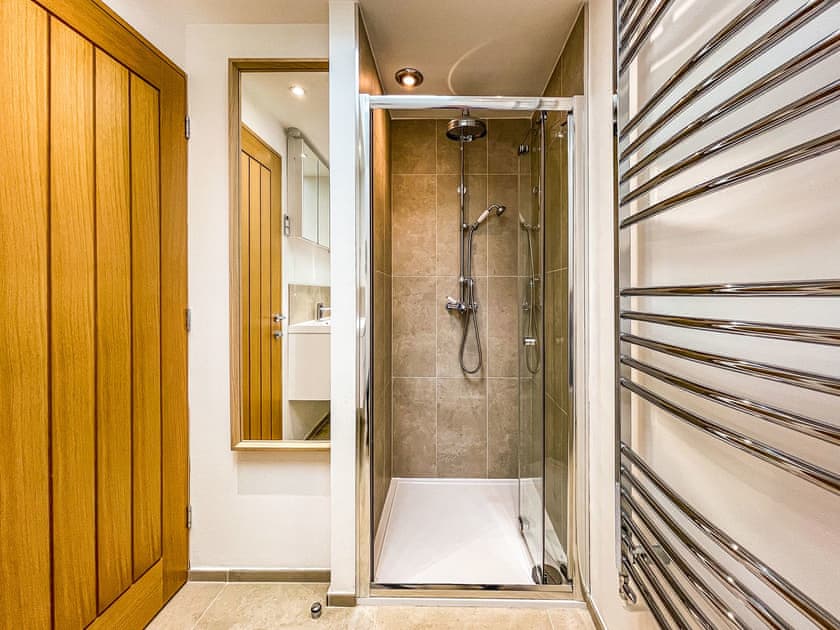 Shower room | Whitley Old Garage - Whitley Cottages, Whitley