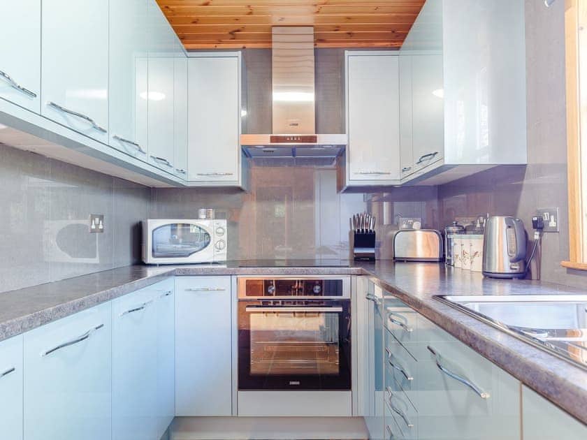 Kitchen | Wiki Wheels, Trevarren, near Newquay