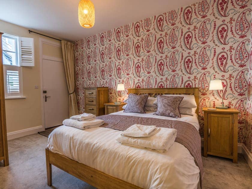 Double bedroom | 10 Trinity Mews - Trinity Mews Holidays, Torquay