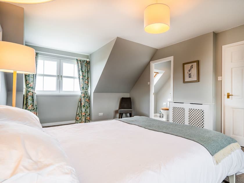 Double bedroom | Kildonan, Dundonnell