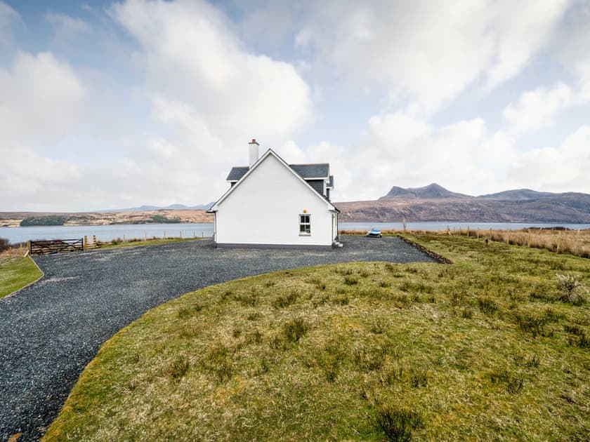 Exterior | Kildonan, Dundonnell