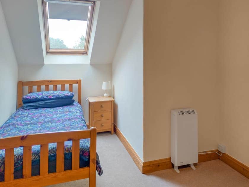 Twin bedroom | Harbourhill, Chickerell, near Weymouth